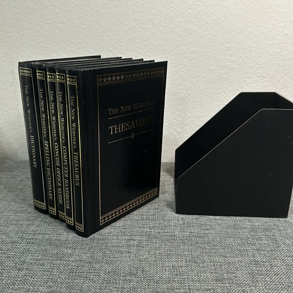 New Webster’s Mini Reference Set of Practical Information Set of 5 1993 - Picture 3 of 7